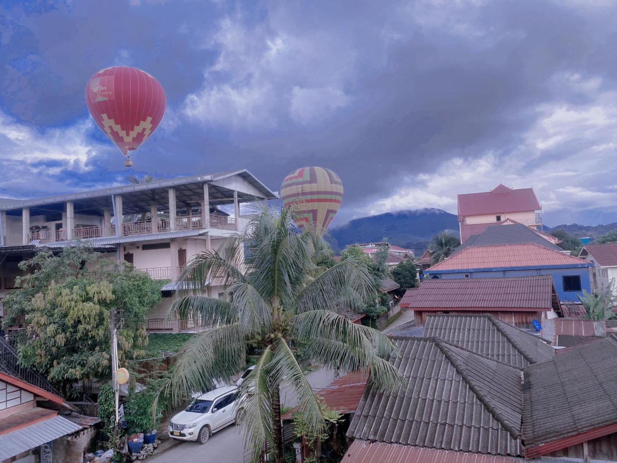 Vang Vieng Victory Guesthouse Esterno foto